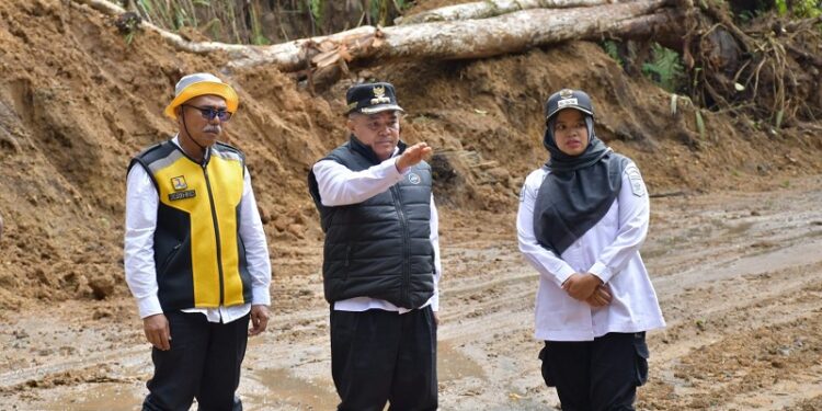 Pemulihan Pascabencana, Bupati Agam Monitoring Infrastruktur Rusak di Malalak