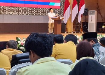 Menko PM Lepas Mahasiswa UNP KKN Tanggap Bencana Alam