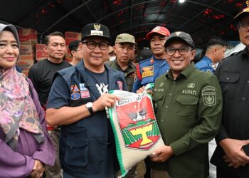 Pemko Bukittinggi Salurkan Bantuan Kemanusiaan untuk Korban Bencana di Tanah Datar