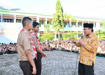 Wakil Wali Kota Padang Maigus Nasir, menegaskan Gerakan Pramuka merupakan salah satu organisasi kesiswaan yang mendapat prioritas utama negara karena perannya yang strategis dalam membentuk karakter generasi muda.(Foto:Ist)