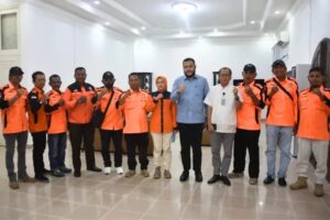 Wali Kota Padang Fadly Amran didampingi Kepala Pelaksana BPBD Kota Padang Hendri Zulviton, menerima kunjungan pengurus Kelompok Siaga Bencana (KSB) Kota Padang di Rumah Dinas Wali Kota Padang, Rabu (18/2/2026).