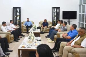 Wali Kota Padang Fadly Amran menerima kunjungan jajaran pimpinan Badan Usaha Milik Negara (BUMN) PT Indonesia Asahan Aluminium (Inalum) di Kediaman Resminya, Rabu (18/2/2026).