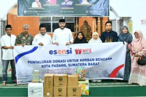 Wali Kota Padang Fadly Amran, menutup kegiatan Tahrib Ramadan 1447 Hijriah di Masjid Darul Ishlah Kubang, Kelurahan Limau Manis, Kecamatan Pauh, Minggu (15/2/2026).