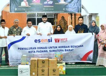 Wali Kota Padang Fadly Amran, menutup kegiatan Tahrib Ramadan 1447 Hijriah di Masjid Darul Ishlah Kubang, Kelurahan Limau Manis, Kecamatan Pauh, Minggu (15/2/2026).