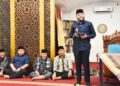 Wali Kota Padang Fadly Amran menghadiri zikir dan doa bersama yang digelar Persatuan Pemuda Gaung (PPG) dalam rangka menyambut bulan suci Ramadan 1447 H, di Masjid Nurul Jannah Gaung, Kelurahan Gates Nan XX, Senin (16/2/2026).
