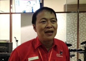 Albert Hendra Lukman Lakukan Penjaringan Penerima Bedah Rumah di Kota Padang