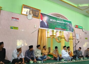 Reses Donizar Membludak, Warga Kampung Hangus Sampaikan Aspirasi Langsung
