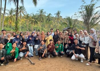 Program Mahasiswa Berdampak, Mahasiswa Unand Lakukan Peninjauan Lokasi Penguatan Ekonomi Warga Lambung Bukit