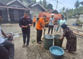 Krisis Air Meluas, Nagari IV Koto Pulau Punjung Mulai Disuplai Tangki Air