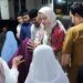 Bupati Annisa Berbagi Bersama 100 Anak Yatim di Timpeh