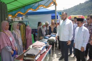 Wali Kota Padang Fadly Amran mengapresiasi,  pelaksanaan Bazar Mom’s BBI (Persatuan Ibu-ibu Bukit Belimbing Indah) yang digelar di Jalur Dua Gerbang Utama Perumahan BBI, Kelurahan Kuranji, Kecamatan Kuranji, Minggu (1/3/2026).