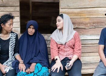 Respons Cepat Laporan Warga, Bupati Annisa Bedah Rumah Ernawati