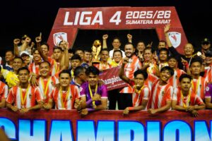 PSP Padang berhasil menjadi juara Liga 4 Sumatera Barat usai berhasil mengalahkan PSPP Padang Panjang 3-2 melalui pertandingan yang dramatis, Kamis ( 2/4/26), di Stadion Utama Sumatera Barat, Padang Pariaman. 