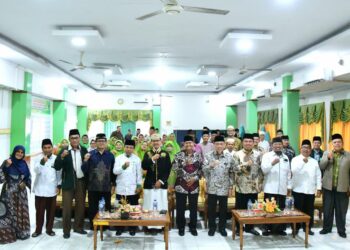 Maigus Nasir, saat menghadiri sekaligus menjadi penceramah dalam kegiatan Halal Bihalal Pengurus Cabang Nahdlatul Ulama (PCNU) Kota Padang di Aula Kantor Kementerian Agama Kota Padang, Minggu (5/4/2026).