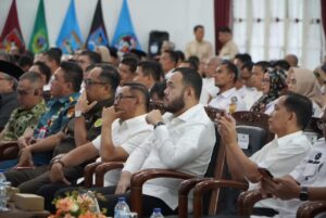 Pemerintah Kota (Pemko) Padang menegaskan,  komitmen untuk menyelaraskan seluruh program pembangunan daerah agar sejalan dengan kebijakan Pemerintah Provinsi Sumatera Barat (Sumbar) dan Pemerintah Pusat.
