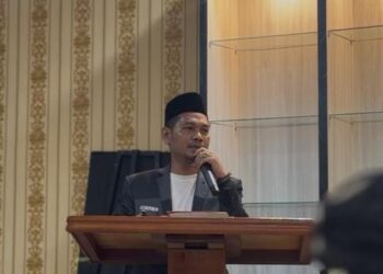 Ketua Mabincab PMII Kota Padang, Wendriadi saat membrikan sambutan pada pembukaan Konfercab. Sabtu, (25/4) [foto : sci/yrp]