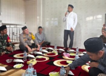 Wabup Solok Sampaikan Pesan Keikhlasan dalam Safari Ramadan di Gunung Talang