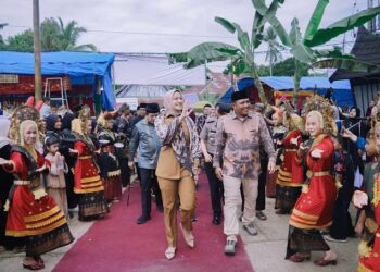 Bupati Annisa Apresiasi Alek Nagari Tebing Tinggi Pulau Punjung