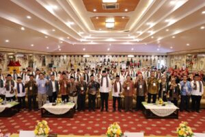 Wali Kota Padang sekaligus Ketua Umum Ikatan Keluarga Tanah Datar (IKTD) Sumatera Barat, Fadly Amran, menghadiri Rapat Kerja IKTD Sumatera Barat yang digelar di Aula Universitas Baiturrahmah, Jumat (1/5/2026). 