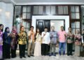 Wakil Wali Kota Padang Maigus Nasir, menyambut kedatangan delegasi Universiti Kuala Lumpur (UniKL), Malaysia, dalam jamuan makan malam di Kediaman Resmi Wakil Wali Kota, Jumat (1/5/2026).