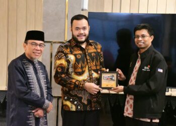 Pemerintah Kota (Pemko) Padang terus berupaya memperluas akses pendidikan internasional dengan menggandeng perguruan tinggi di Malaysia. Langkah ini diarahkan untuk mendorong lahirnya generasi muda Kota Padang yang berdaya saing global melalui skema beasiswa double degree hingga co-funding.