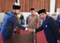 Wali Kota Padang Fadly Amran, melantik Raju Minropa sebagai Sekretaris Daerah (Sekda) Kota Padang. Pelantikan dan pengambilan sumpah jabatan berlangsung di Aula Bagindo Aziz Chan, Balai Kota Padang Aie Pacah, Senin (4/5/2026).