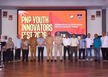 Wali Kota Padang Fadly Amran secara resmi membuka kegiatan Politeknik Negeri Padang (PNP) Youth Innovators Fest 2026 yang berlangsung pada 5–7 Mei 2026, di Gedung Bagindo Aziz Chan Youth Center, Selasa (5/5/2026).