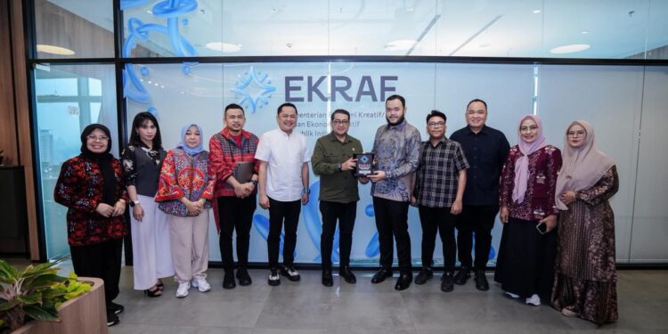 Pemerintah Kota Padang semakin serius menggarap potensi pariwisata dan ekonomi kreatif, khususnya pada subsektor kuliner.