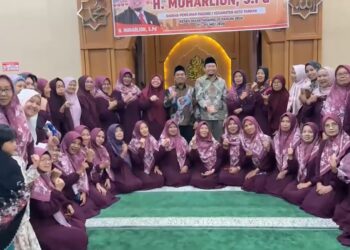 Ketua DPRD Kota Padang Muharlion, komitmen menyerap langsung kebutuhan masyarakat melalui kegiatan Reses Masa Sidang III Tahun 2026 yang digelar di Masjid Jihad, Komplek Jihad Persada RW 010, Sabtu (2/5/2026).