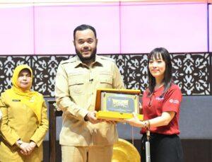 Wali Kota Padang, Fadly Amran, menegaskan,  pentingnya donor darah sebagai bentuk kepedulian sosial sekaligus upaya menyelamatkan nyawa sesama.