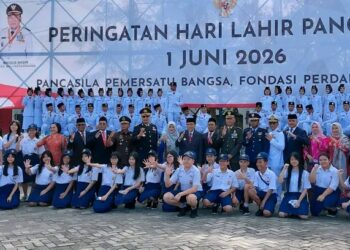 Semangat persatuan dan toleransi mewarnai Upacara Peringatan Hari Lahir Pancasila Tingkat Kota Padang Tahun 2026 yang digelar di Lapangan Apeksi Balai Kota Aie Pacah, Senin (1/6/2026) pagi.