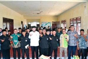Wali Kota Padang  Fadly Amran bersilaturahim dengan pengurus Kerapatan Adat Nagari (KAN) Bungus Teluk Kabung (Bungtekab). Pertemuan digelar di Kantor KAN setempat, Kamis (4/6/2026). 