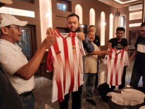 Kehadiran Wali Kota Padang Fadly Amran, menjadi suntikan motivasi luar biasa bagi skuad PSP Padang.
