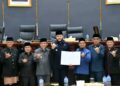 Pemerintah Kota (Pemko) Padang bersama Dewan Perwakilan Rakyat Daerah (DPRD) Kota Padang resmi, mengesahkan Peraturan Daerah (Perda) Nomor 5 Tahun 2026 tentang Penguatan Lembaga Adat dan Pelestarian Nilai Budaya Minangkabau.