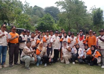 Wakil Wali Kota Padang Maigus Nasir, menutup kegiatan Pelatihan dan Jambore Kelompok Siaga Bencana (KSB) Kota Padang Tahun 2026 yang diselenggarakan oleh Badan Penanggulangan Bencana Daerah (BPBD) Kota Padang, di Bumi Perkemahan ABG, Lubuk Minturun, Minggu (14/6).