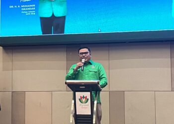 Rico Alviano: Perempuan Bangsa Sumbar Harus Berperan di Politik dan Masyarakat