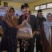 Bupati Annisa Serahkan Bantuan Paket Makanan Ibu Hamil