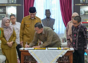 DPRD Setujui Penyertaan Modal Jamkrida, Mahyeldi Bidik Akses Pembiayaan UMKM Lebih Luas