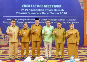 Ekonomi Sumbar Tumbuh 5,02 Persen, Mahyeldi: Kini Saatnya Tekan Pengangguran