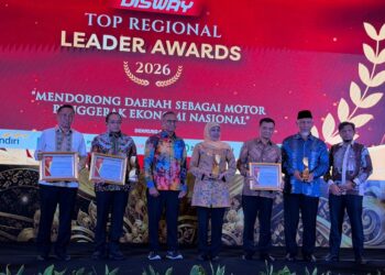 Mahyeldi Raih Disway Top Regional Leader Awards 2026
