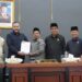 Ketua DPRD Kota Padang Muharlion saat menerima laporan penyampaian Ranperda APBD perubahan tahun anggaran 2026