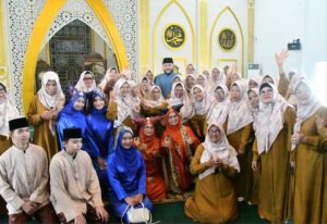 Wali Kota Padang Fadly Amran, resmikan revitalisasi Masjid Muttaqin Kampung Lapai yang berada di Jalan Tanjung Indah No. 25, Kelurahan Kampung Lapai, Kecamatan Nanggalo, Sabtu (4/7).