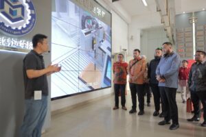 Wali Kota Padang Fadly Amran memimpin rapat pertemuan lanjutan dengan Foshan Polytechnic, Selasa (7/7).