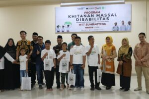 Pemerintah Kota (Pemko) Padang terus memperkuat pelayanan kesehatan yang inklusif, dengan memastikan penyandang disabilitas memperoleh akses layanan medis yang aman dan berkualitas. Komitmen tersebut diwujudkan melalui Program Khitan Massal Disabilitas 2026 yang digelar di Rumah Sakit Islam Siti Rahmah, Kamis (9/7).