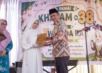 Pawai Khatam Al-Qur’an ke-38 Meriah, Bupati Solok Ajak Generasi Muda Cintai Al-Qur’an