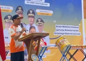 Anggota DPRD Sumbar Irsyad Syafar Buka Kejuaraan Tenis Meja Se-Sumbar