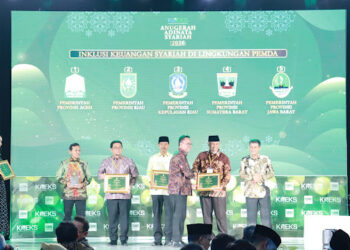 Sumbar Raih Tiga Penghargaan Nasional, KNEKS Dukung Rencana Sukuk Daerah