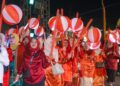 Warga Kota Padang Antusias mengikuti pawai telong-telong