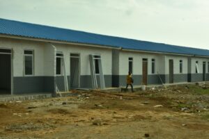 Wakil Wali Kota Padang Maigus Nasir meninjau lokasi pembangunan Hunian Tetap (Huntap), bagi warga terdampak banjir bandang November 2025, Senin (11/8).