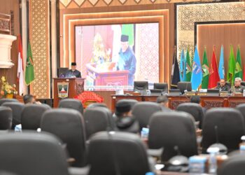 APBD 2025 Sumbar Lolos di DPRD, Catatan Efisiensi Jadi Pekerjaan Rumah Pemerintah Daerah